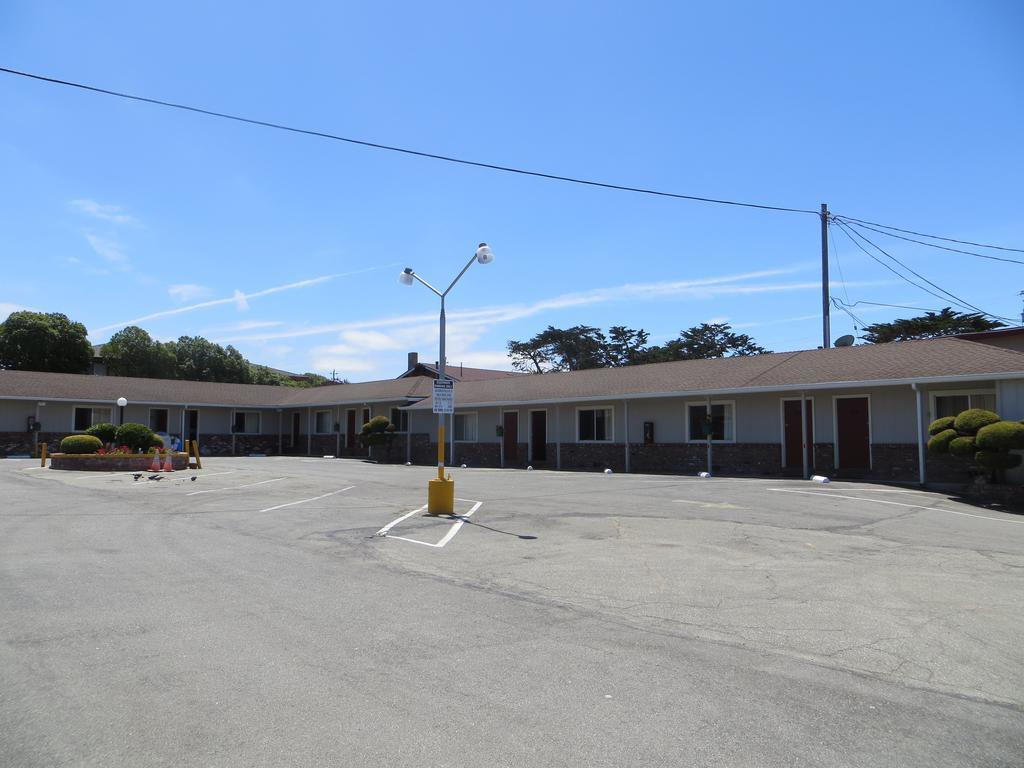 Old Marina Inn Exterior photo